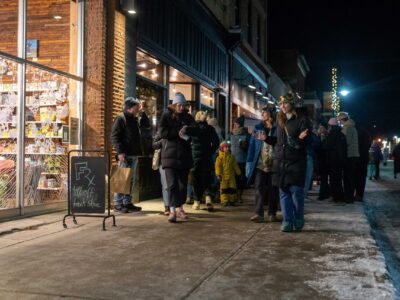 HolidayKickOff_Credit: Vince Mo Media